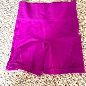 Lululemon biker shorts